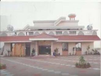 Kadli Deluxe Lodge, Haveri 1